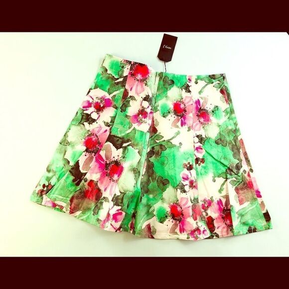 Red Berry Faux Leather Floral Skater Skirt Circle Skirt, Perfect for Spring - Picture 2 of 9